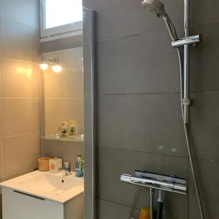 Beautiful Studio Of 27 M Very Bright * Saint-Raphaël